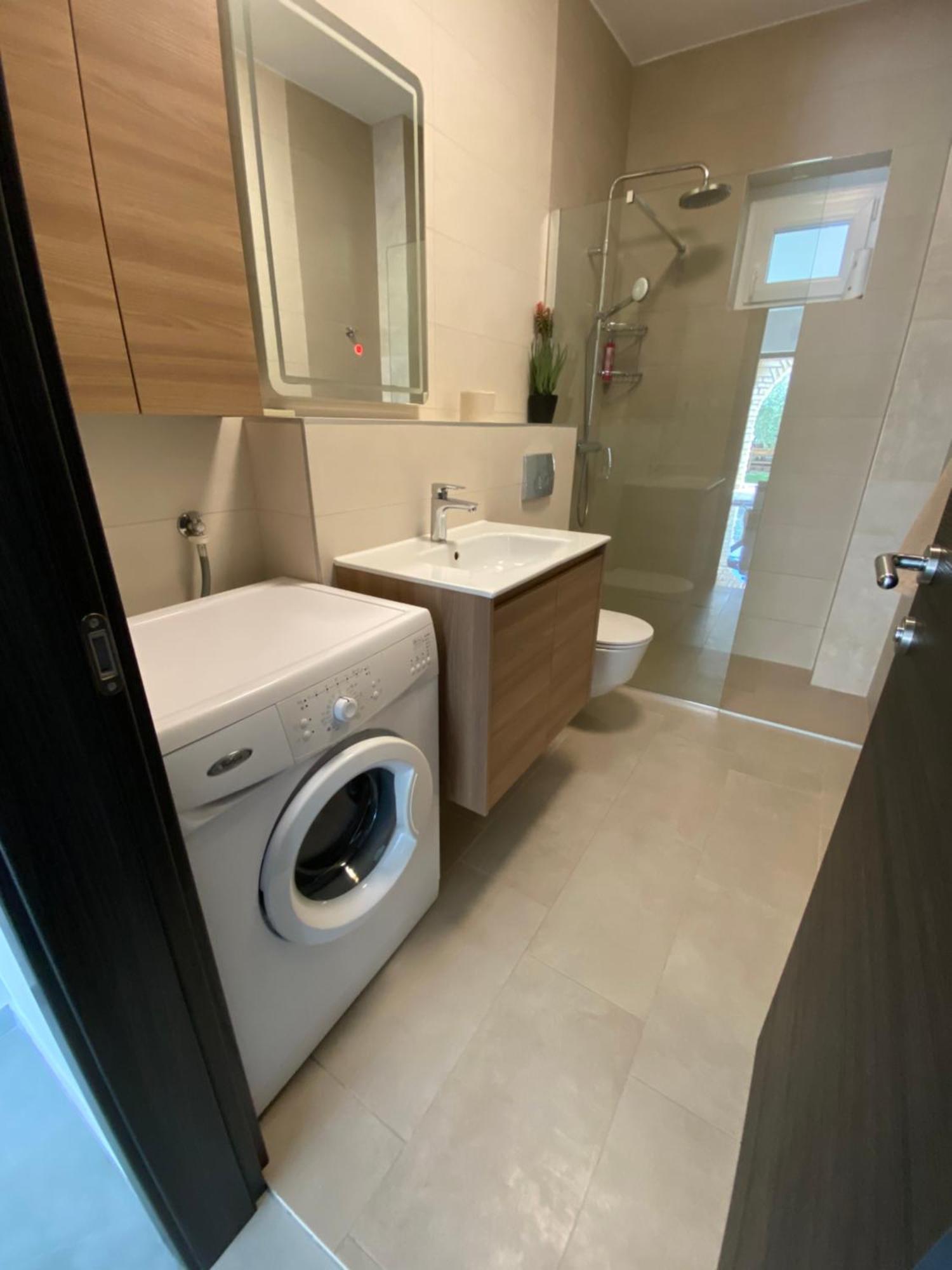 Villa Jalan Vrsi Eksteriør billede